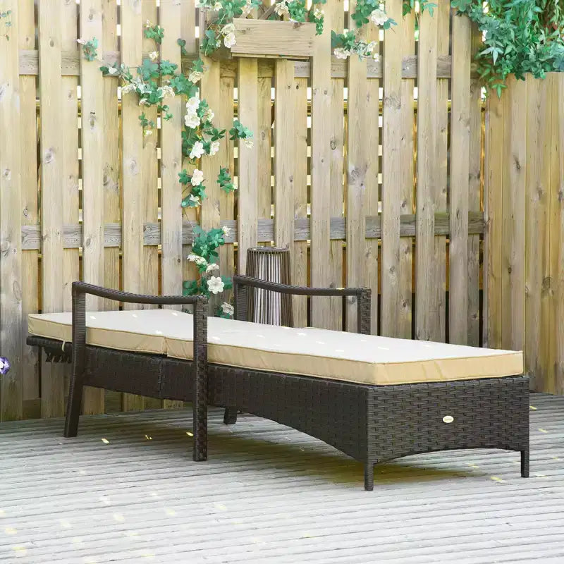 Wicker Chaise Lounge, 4 Position Adjustable Backrest and Cushions Outdoor Lounge Chair PE Rattan Sun Lounger for Poolside, Balcony or Garden