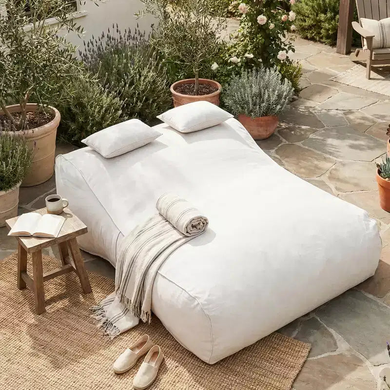 Christopher Knight Home Zhi Modern Outdoor Patio Bean Bag Daybed