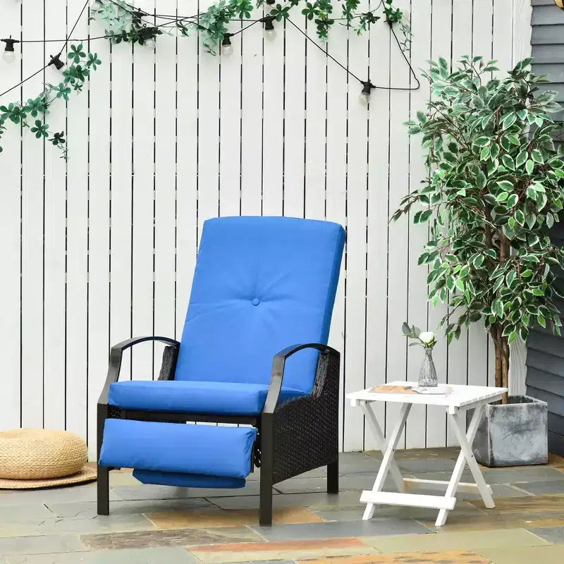 Outsunny Rattan Adjustable Recliner Chair with Hand-Woven All-Weather Wicker for Patio, Outdoor, Garden, Poolside