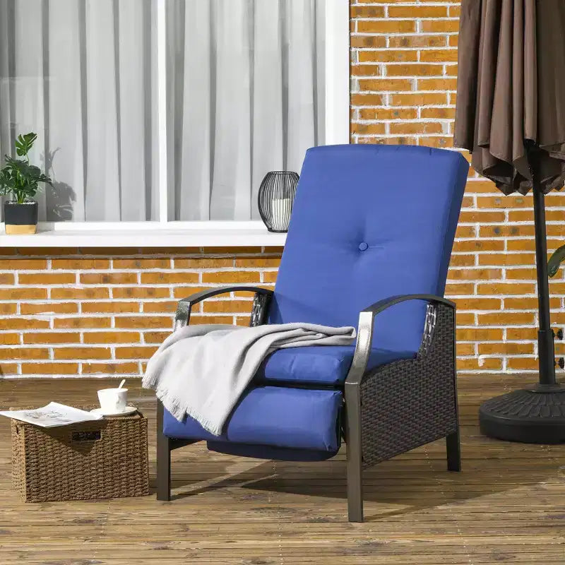 Outsunny Rattan Adjustable Recliner Chair with Hand-Woven All-Weather Wicker for Patio, Outdoor, Garden, Poolside
