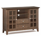 WYNDENHALL Normandy Meuble TV multimédia en bois massif de 134,6 cm de large pour téléviseurs jusqu'à 60 pouces