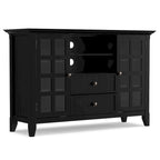 WYNDENHALL Normandy Meuble TV multimédia en bois massif de 134,6 cm de large pour téléviseurs jusqu'à 60 pouces