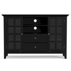 WYNDENHALL Normandy Meuble TV multimédia en bois massif de 134,6 cm de large pour téléviseurs jusqu'à 60 pouces