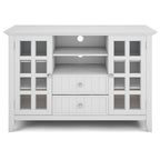 WYNDENHALL Normandy Meuble TV multimédia en bois massif de 134,6 cm de large pour téléviseurs jusqu'à 60 pouces