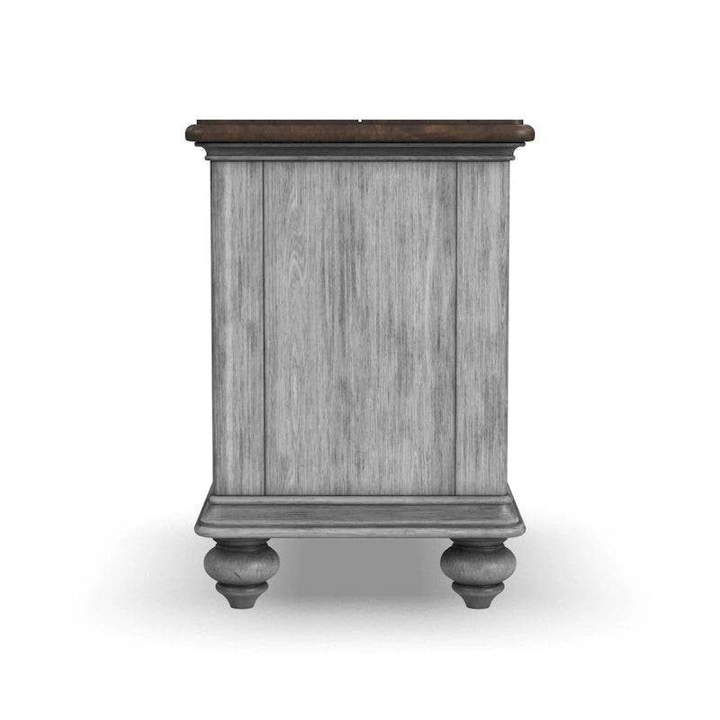 Table d'appoint Plymouth marron en bois par Flexsteel - 16 x 23 x 23